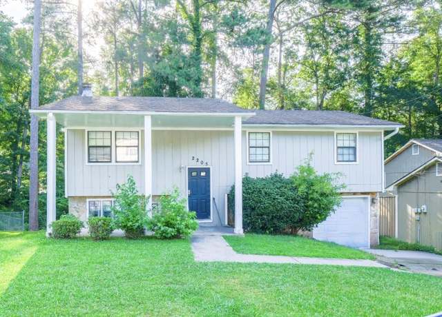 Property at 2205 Jonathan Ave, Lithonia, GA 30058, 7 beds, 2.5 baths