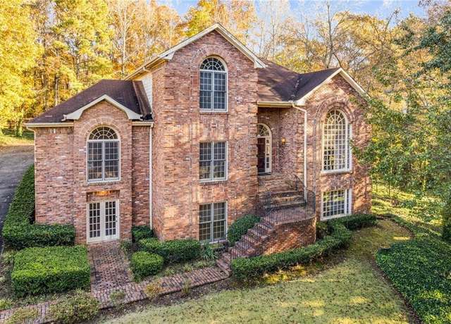 Property at 415 Collegiate Dr, Powder Springs, GA 30127, 5 beds, 3.5 baths