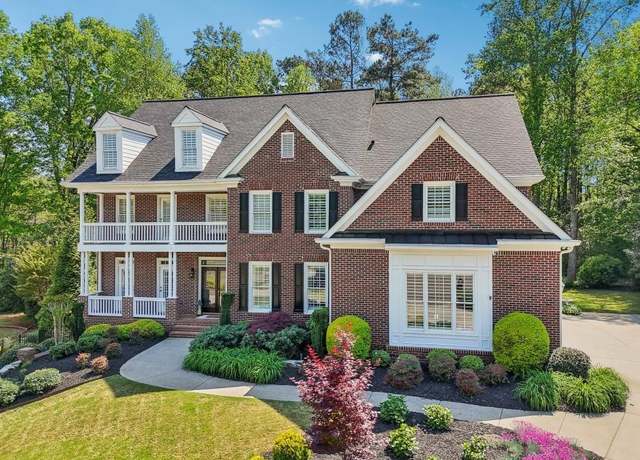 Property at 3115 Corsair Curv, Cumming, GA 30040, 5 beds, 4 baths