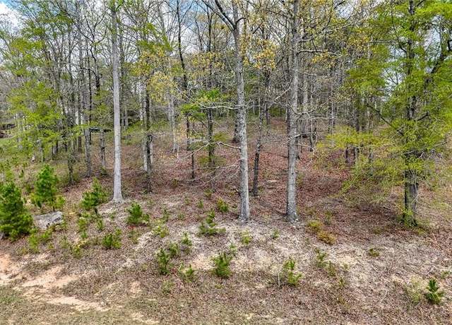Property at 25 Oakhurst Blvd, Oxford, GA 30054