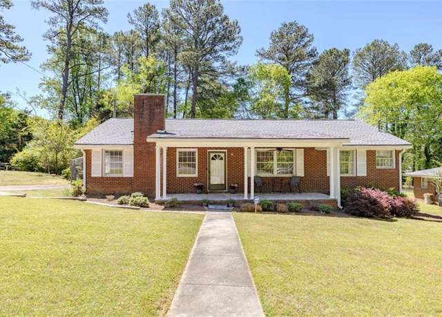 Property at 112 E Valley Rd E, Rome, GA 30161, 3 beds, 2 baths