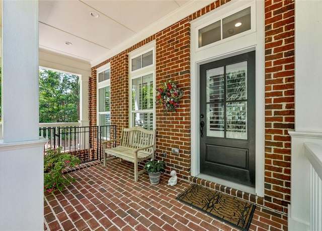 Property at 613 Brennan Dr, Decatur, GA 30033, 4 beds, 3.5 baths
