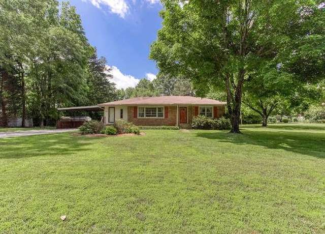 Property at 4545 Gaydon Rd, Powder Springs, GA 30127, 3 beds, 1 bath