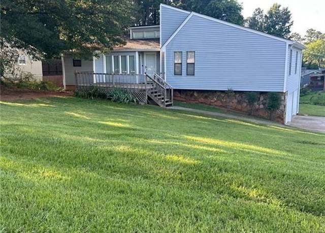 Property at 102 Bascomb Drive Dr, Woodstock, GA 30189, 4 beds, 2 baths