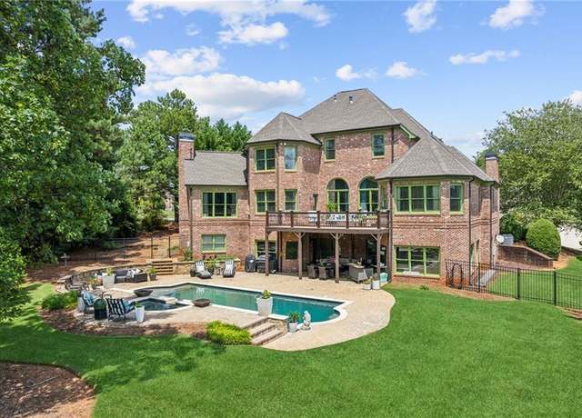 Property at 3215 Kylee Dawn Cir, Lawrenceville, GA 30045, 5 beds, 3.5 baths