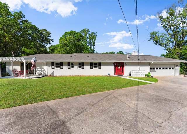 Property at 5383 Whitmire Dr, Gainesville, GA 30504, 3 beds, 2.5 baths