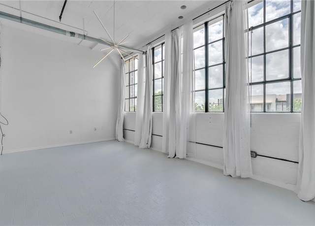 Property at 881 Memorial Dr SE #307, Atlanta, GA 30316, 1 bed, 1 bath