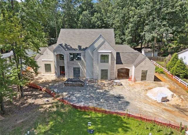 Property at 141 N Trace, Alpharetta, GA 30009, 6 beds, 6.5 baths