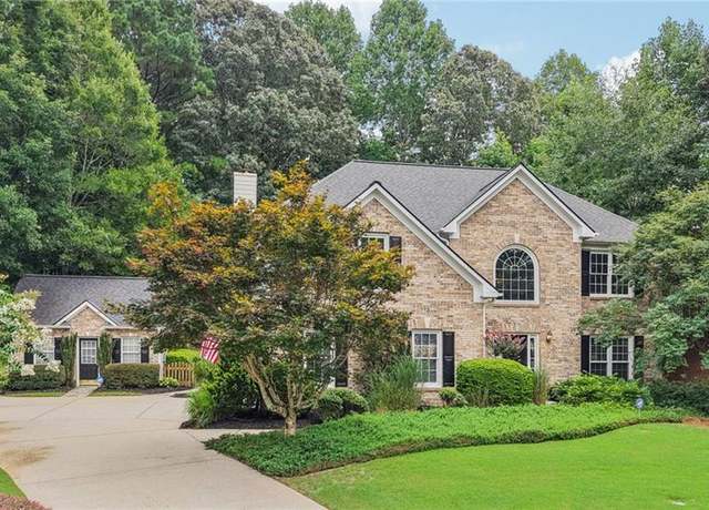 Property at 616 Mount Albert Way, Sugar Hill, GA 30518, 4 beds, 2.5 baths