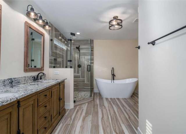 Property at 122 Acadia Dr, Ellijay, GA 30540, 2 beds, 2.5 baths