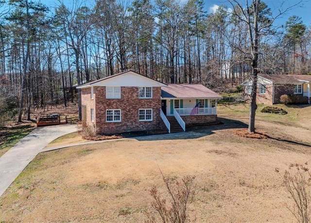 Property at 42 Lakeview Dr SE, Lindale, GA 30147, 3 beds, 2 baths