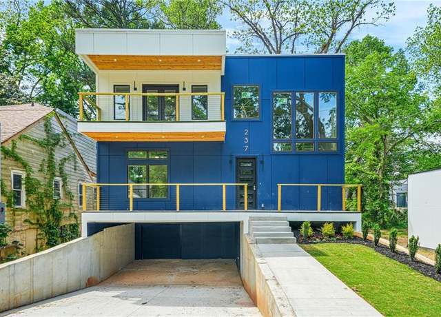 Property at 237 Altoona Pl SW, Atlanta, GA 30314, 6 beds, 5.5 baths