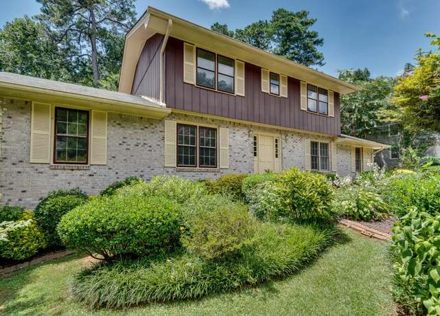 Property at 1534 Country Squire Ct, Decatur, GA 30033, 3 beds, 2.5 baths