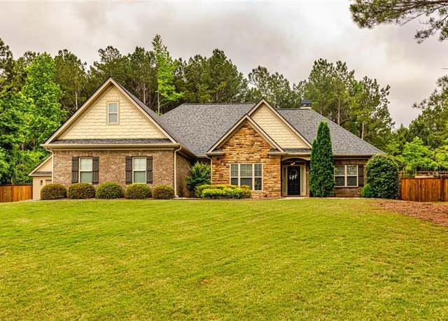 Property at 32 Meadow View Gln, Newnan, GA 30265, 4 beds, 3 baths