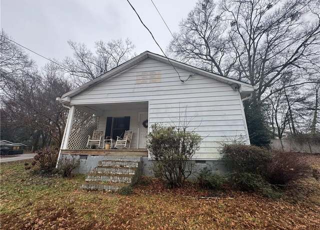 Property at 3453 Woodlawn Cir, Tucker, GA 30084, 2 beds, 1 bath