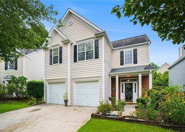 Property at 304 Highland Ct, Woodstock, GA 30188, 3 beds, 2.5 baths