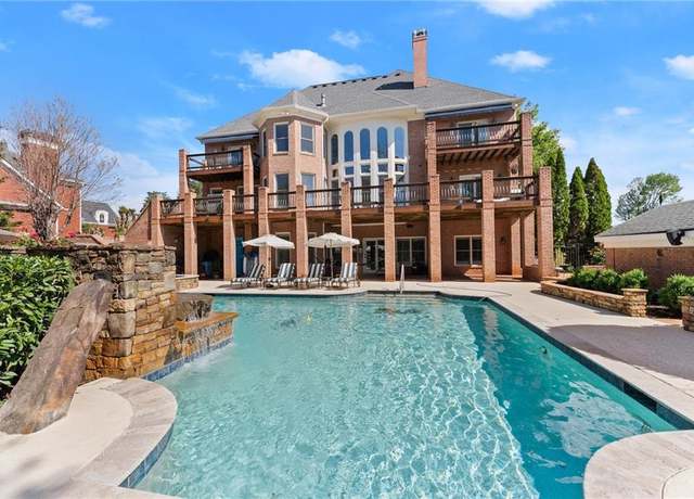 Property at 2309 Crystal Ct, Gainesville, GA 30506, 6 beds, 5 baths