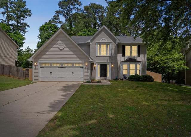 Property at 5320 Taylor Rd, Alpharetta, GA 30022, 3 beds, 2.5 baths