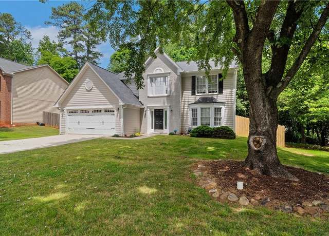 Property at 5320 Taylor Rd, Alpharetta, GA 30022, 3 beds, 2.5 baths