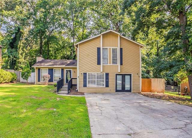 Property at 5383 Forest East Ln, Stone Mountain, GA 30088, 3 beds, 2.5 baths