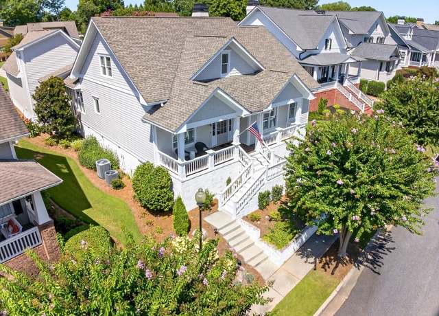 Property at 2330 Muskogee Ln, Braselton, GA 30517, 5 beds, 4.5 baths