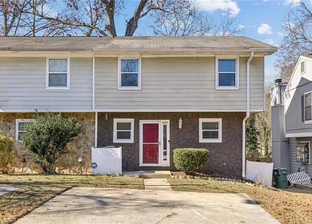 Property at 1057 Falling Water Dr SE, Smyrna, GA 30080, 2 beds, 1.5 baths