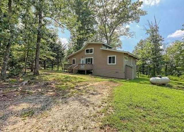Property at 200 Mountain Meadow Rd, Clarkesville, GA 30523, 2 beds, 1 bath