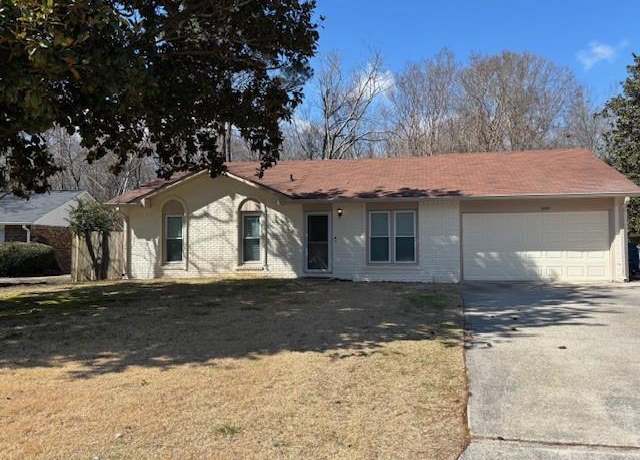 Property at 3260 Valley Bend Rd, Atlanta, GA 30349, 3 beds, 2 baths