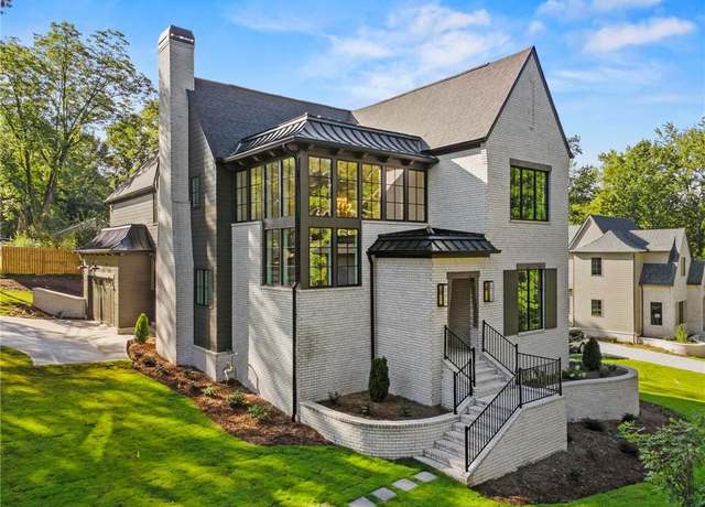 Property at 56 Pine St, Roswell, GA 30075, 5 beds, 5 baths