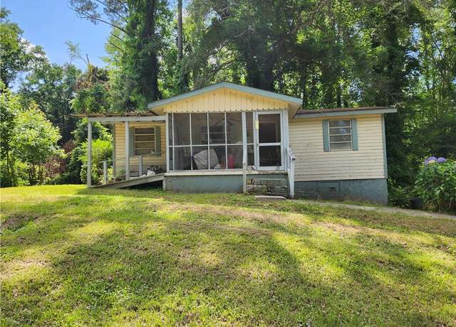 Property at 53 Elm St, Hampton, GA 30228, 3 beds, 1 bath