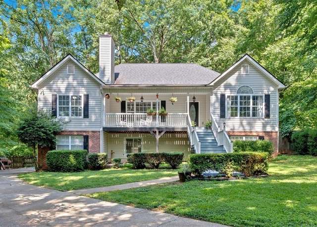Property at 173 Highlander Way, Acworth, GA 30101, 3 beds, 3 baths