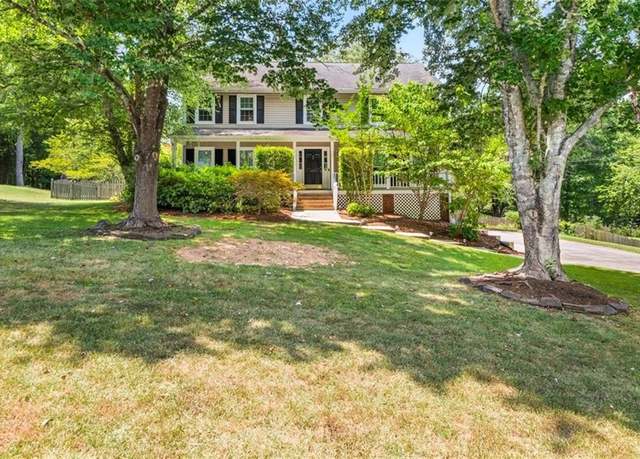 Property at 1375 Drakie Ct SW, Lilburn, GA 30047, 4 beds, 2.5 baths
