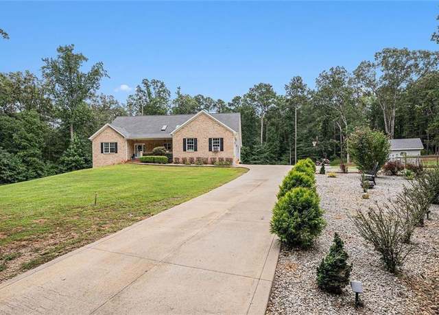 Property at 3300 Rogers Rd, Mcdonough, GA 30252, 5 beds, 3.5 baths