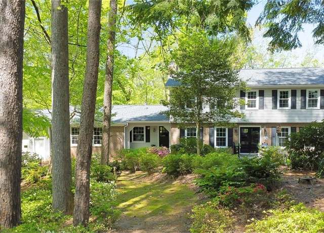Property at 2940 Blue Sky Pl, Marietta, GA 30068, 6 beds, 4 baths
