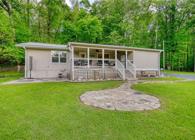 Property at 1571 Indian Woods Dr, Greensboro, GA 30642, 2 beds, 2 baths