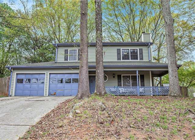 Property at 835 Ridge Ave, Stone Mountain, GA 30083, 3 beds, 2.5 baths