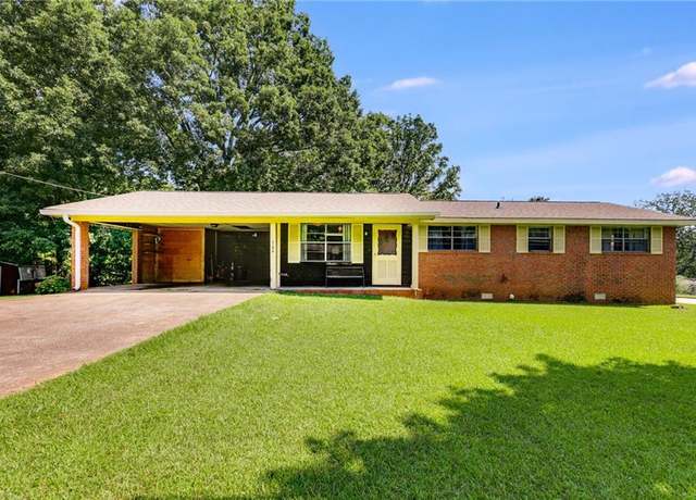Property at 4896 Central Church Rd, Douglasville, GA 30135, 3 beds, 2 baths
