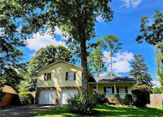 Property at 4153 Scenic Mountain Dr, Snellville, GA 30039, 3 beds, 2 baths