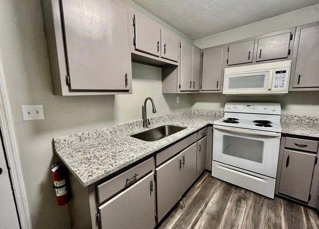 Property at 4322 Banks Dr, Dalton, GA 30721