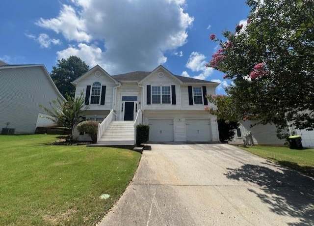 Property at 12022 Harbour Town Pkwy, Fayetteville, GA 30215, 3 beds, 2 baths