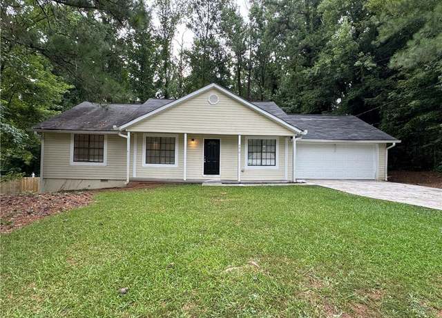 Property at 4610 Aberdeen Ln, Stone Mountain, GA 30083, 3 beds, 2 baths
