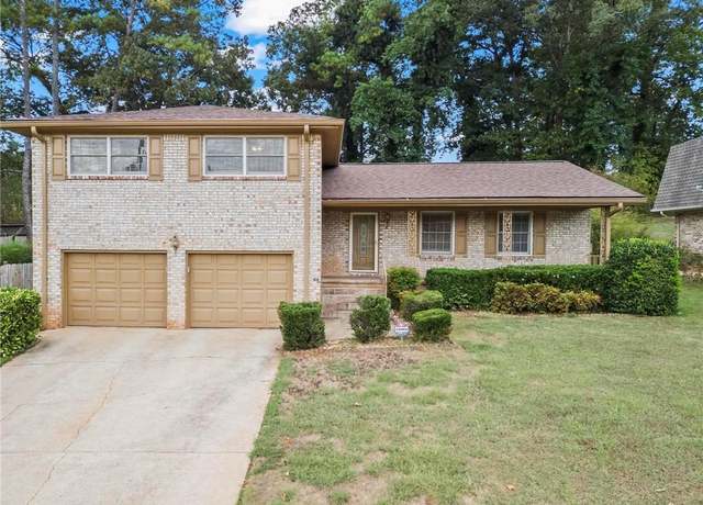 Property at 3710 Oregon Trl, Decatur, GA 30032, 3 beds, 2.5 baths