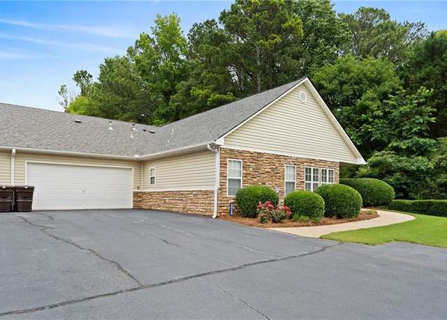 Property at 3734 Villa Springs Cir, Powder Springs, GA 30127, 2 beds, 2 baths