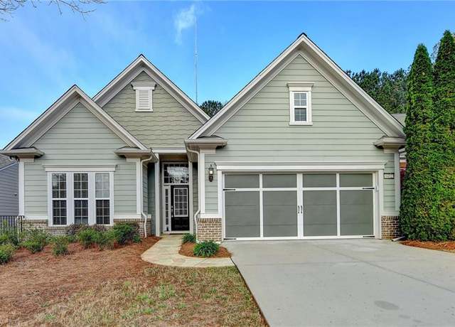 Property at 6452 Autumn Crest Ln, Hoschton, GA 30548, 3 beds, 2 baths