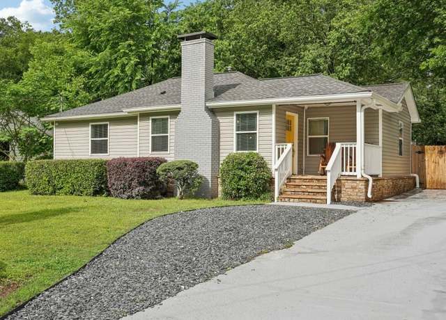 Property at 1605 Wellswood Dr SE, Atlanta, GA 30315, 3 beds, 2 baths