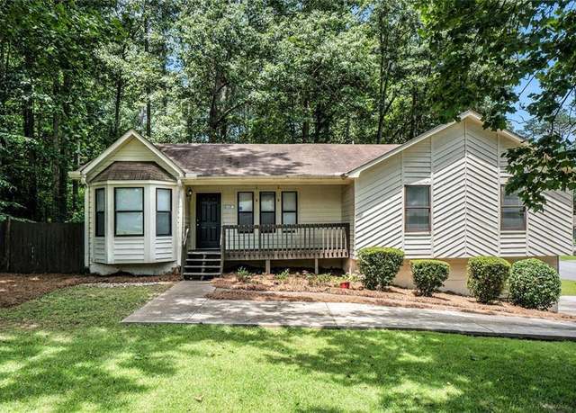 Property at 647 Sunshine Trce NW, Acworth, GA 30102, 5 beds, 3 baths