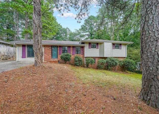 Property at 310 West Ave, Jonesboro, GA 30236, 3 beds, 2 baths