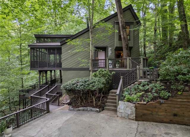Property at 510 Forest Valley Rd, Atlanta, GA 30342, 3 beds, 3 baths