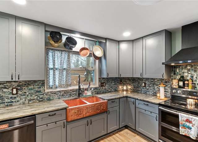 Property at 270 Cochran Ridge Rd, Dallas, GA 30157, 4 beds, 3 baths