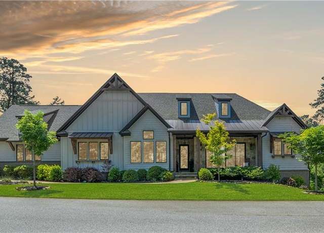 Property at 23 Sunset Rdg SE, Cartersville, GA 30121, 4 beds, 3.5 baths